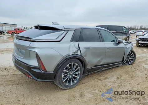 2024 Cadillac Lyriq Sport from USA, damaged, VIN 1GYKPTRK0RZ110916